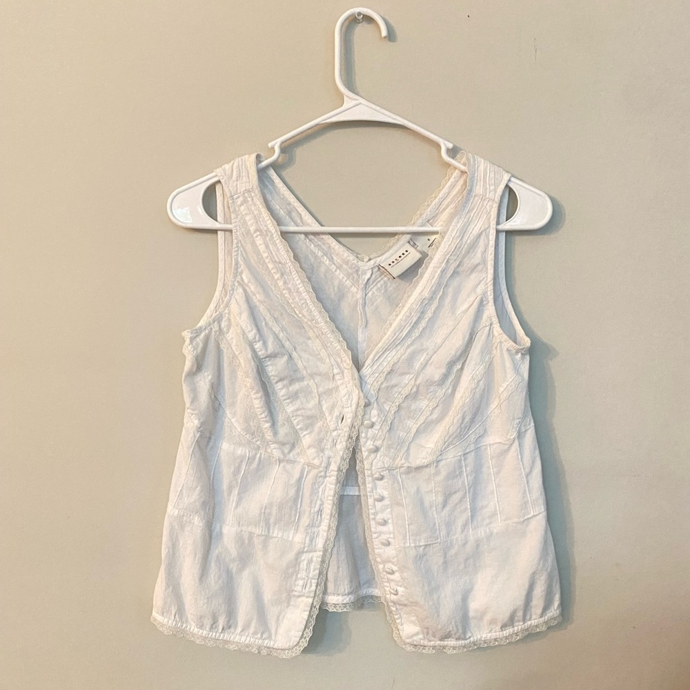 white lace detailed top